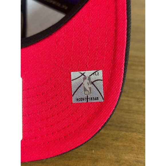 NWT Toronto Raptors NBA Mitchell & Ness x HWC Snapback Adjustable Throwback - Picture 4 of 6
